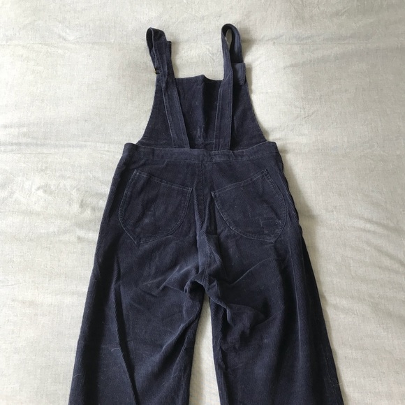 ✨SOLD✨ Lykke Wullf Dusty Overalls in Navy Corduroy - Picture 6 of 8